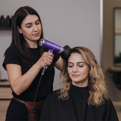 seche cheveux violet coiffeur